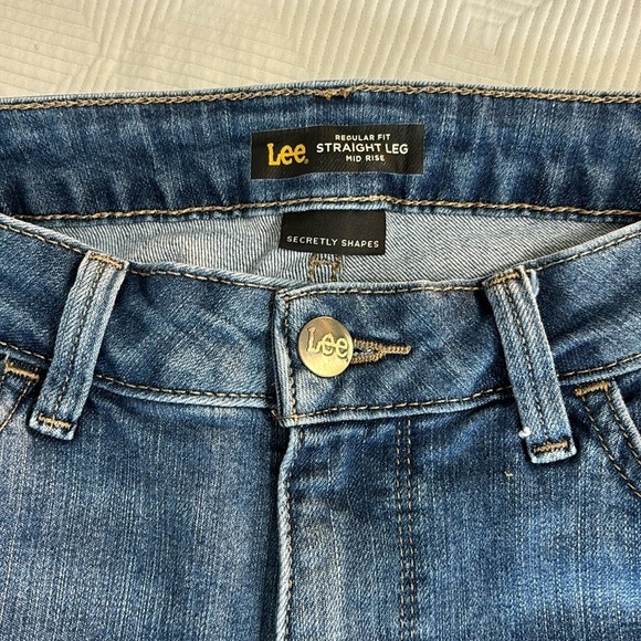 Lee Regular Fit Straight Leg Mid Rise Secretly Shapes Denim Jeans Size 14 - Picture 3 of 11